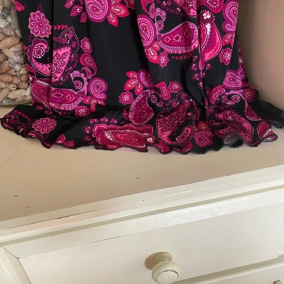 Pink Mini Dress with Floral Pattern - Picture 4 of 5